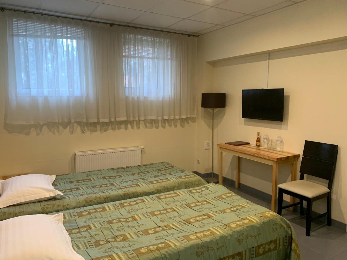 Viktoria Park Hotel Buča Exteriér fotografie